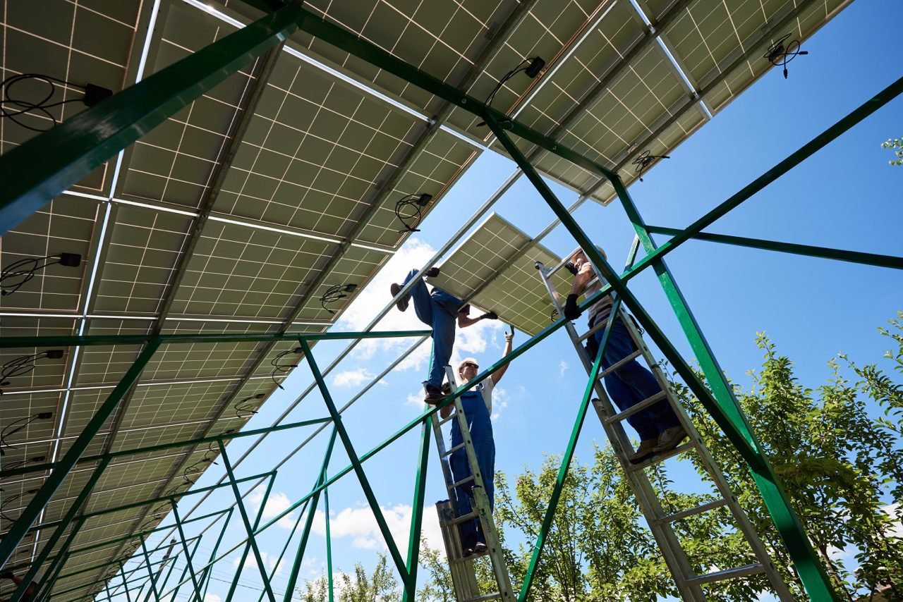 Empresa de Energia Solar. Manutenção Placas Fotovoltaica.